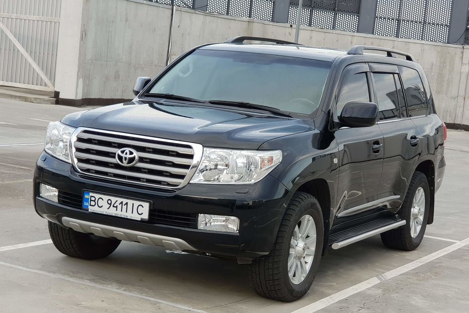 Продам Toyota Land Cruiser 200 PREMIUM 2010 года в Киеве