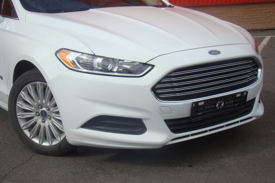 Продам Ford Fusion HYBRIDE 2014 года в Одессе