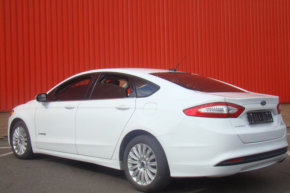 Продам Ford Fusion HYBRIDE 2014 года в Одессе