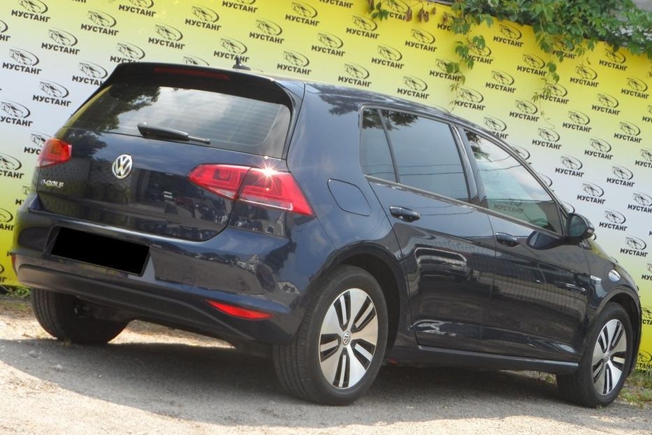 Продам Volkswagen e-Golf 24 кВт 2016 года в Днепре