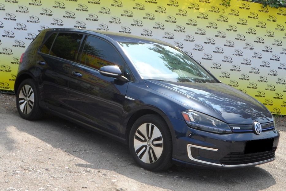 Продам Volkswagen e-Golf 24 кВт 2016 года в Днепре