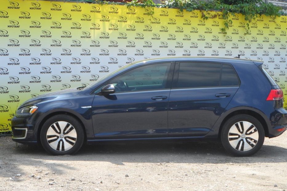 Продам Volkswagen e-Golf 24 кВт 2016 года в Днепре