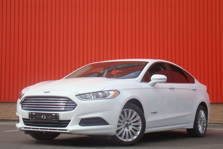 Продам Ford Fusion HYBRIDE 2014 года в Одессе