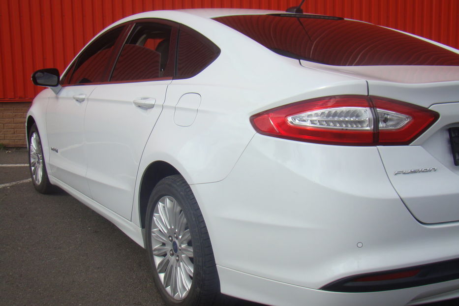 Продам Ford Fusion HYBRIDE 2014 года в Одессе