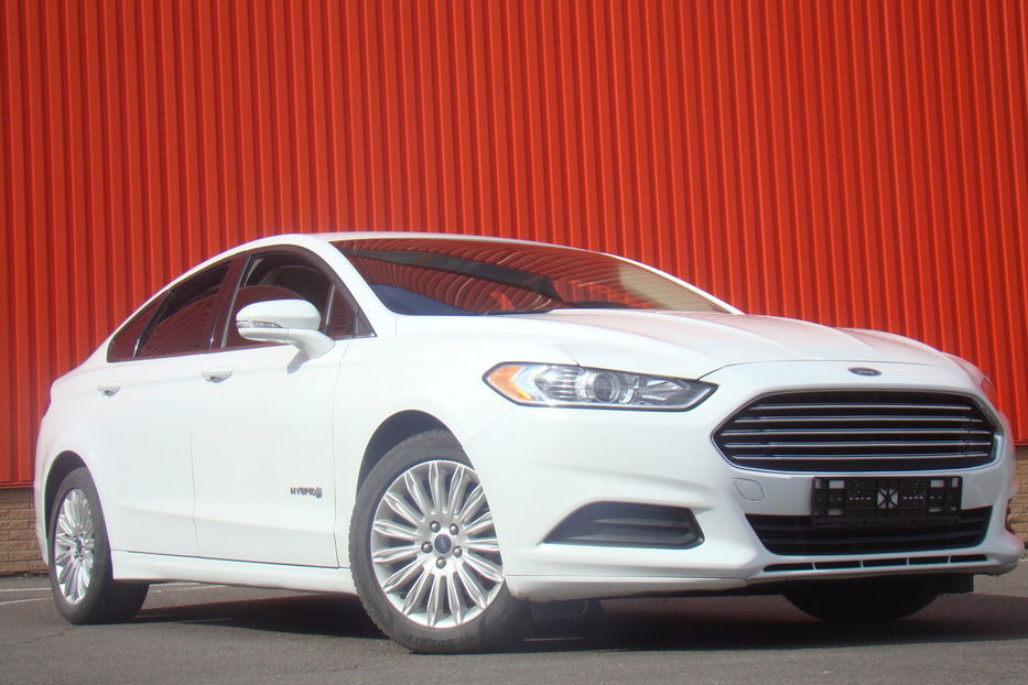 Продам Ford Fusion HYBRIDE 2014 года в Одессе