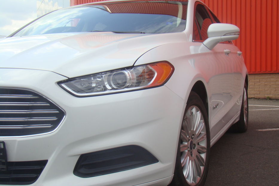 Продам Ford Fusion HYBRIDE 2014 года в Одессе