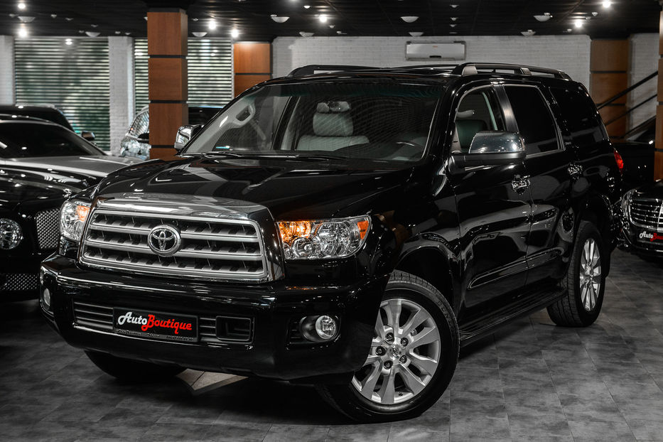 Продам Toyota Sequoia 2017 года в Одессе