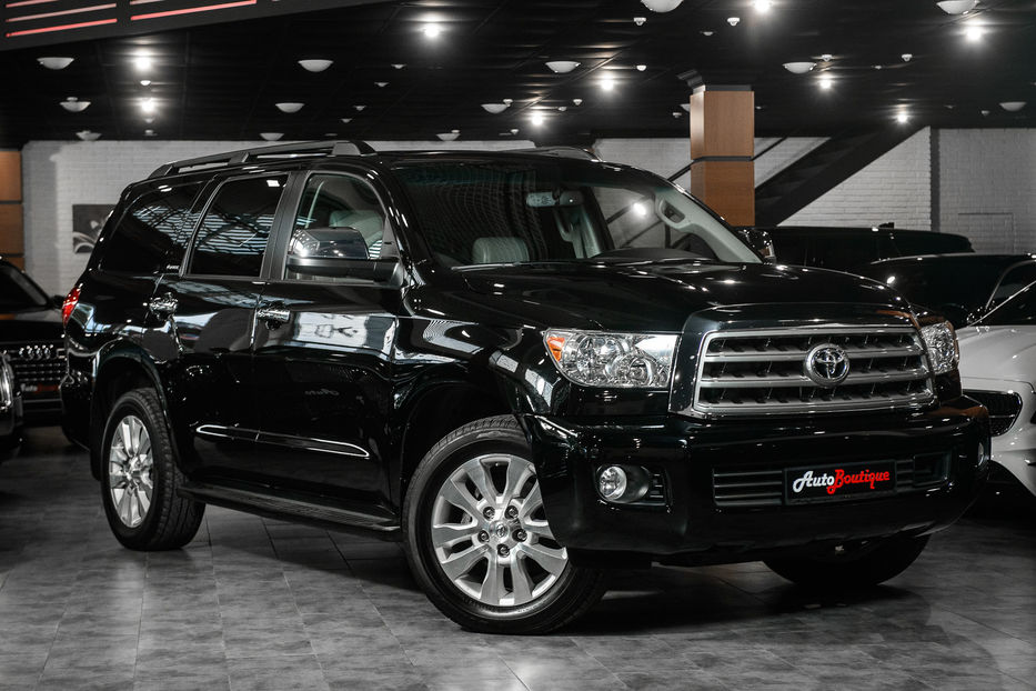 Продам Toyota Sequoia 2017 года в Одессе