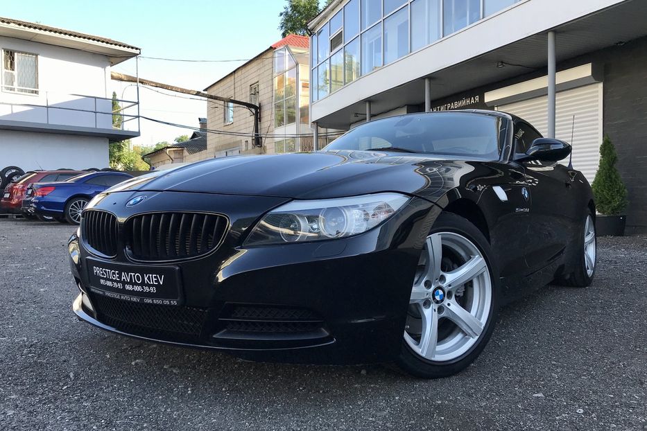 Продам BMW Z4 30i sDrive 2010 года в Киеве