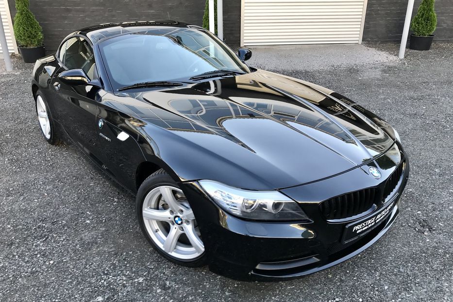 Продам BMW Z4 30i sDrive 2010 года в Киеве