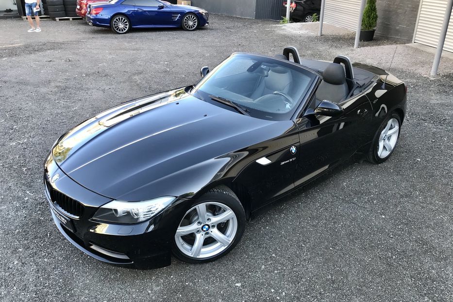 Продам BMW Z4 30i sDrive 2010 года в Киеве