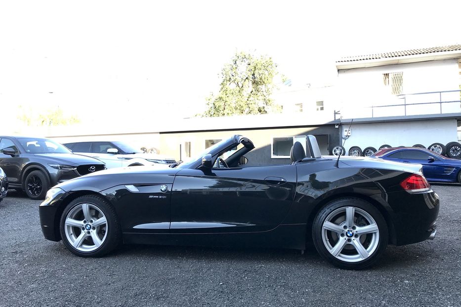 Продам BMW Z4 30i sDrive 2010 года в Киеве