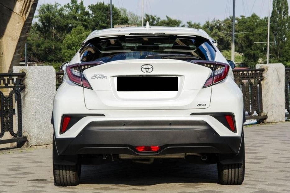 Продам Toyota C-HR 2019 года в Днепре