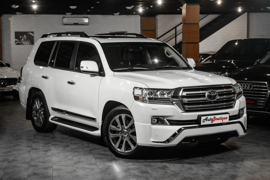 Продам Toyota Land Cruiser 200 2018 года в Одессе