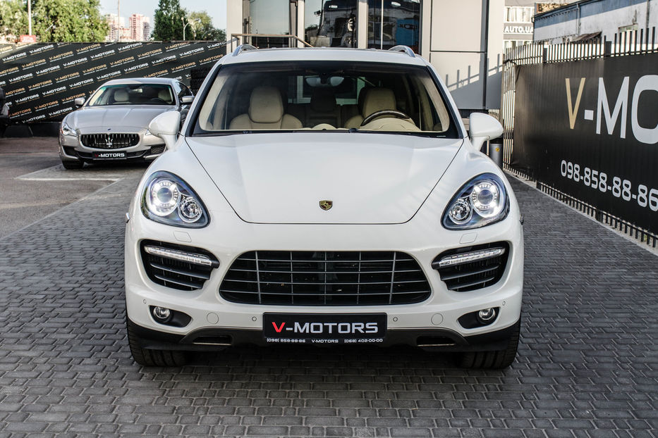 Продам Porsche Cayenne Turbo 2011 года в Киеве