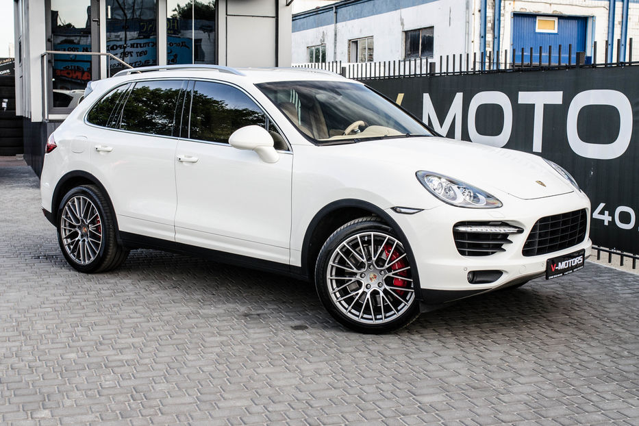 Продам Porsche Cayenne Turbo 2011 года в Киеве