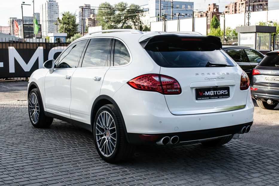 Продам Porsche Cayenne Turbo 2011 года в Киеве