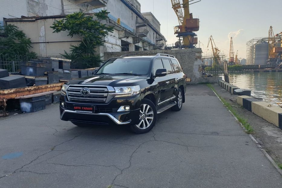 Продам Toyota Land Cruiser 200 2016 года в Одессе