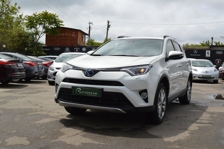 Продам Toyota Rav 4 HYBRID 2016 года в Одессе