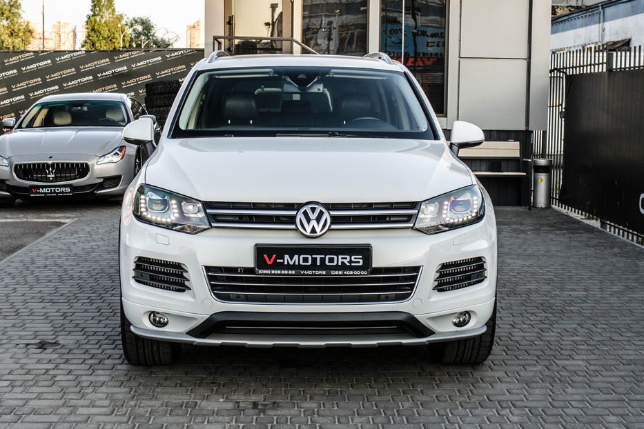 Продам Volkswagen Touareg 3.0 TDI  2012 года в Киеве