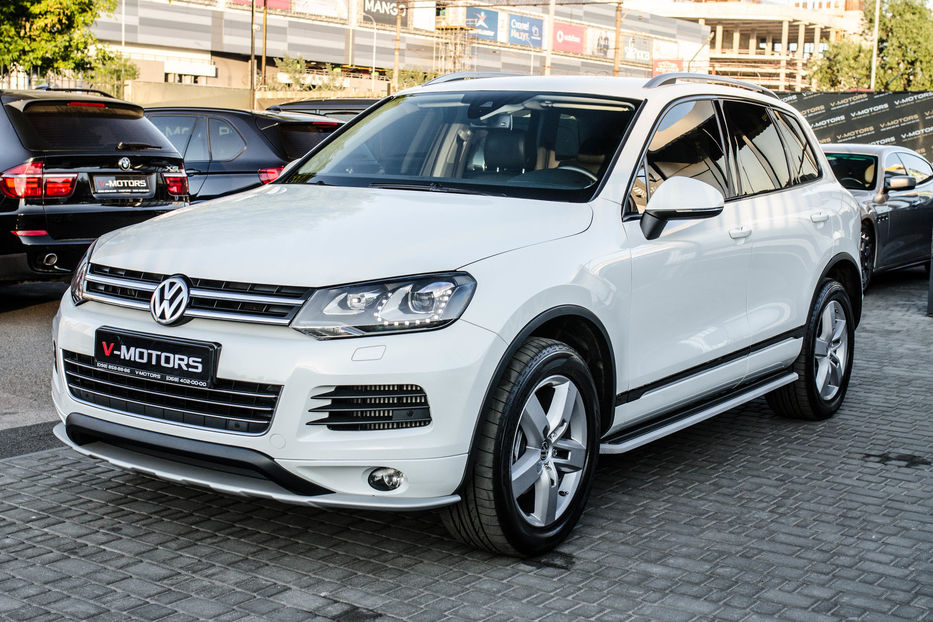Продам Volkswagen Touareg 3.0 TDI  2012 года в Киеве
