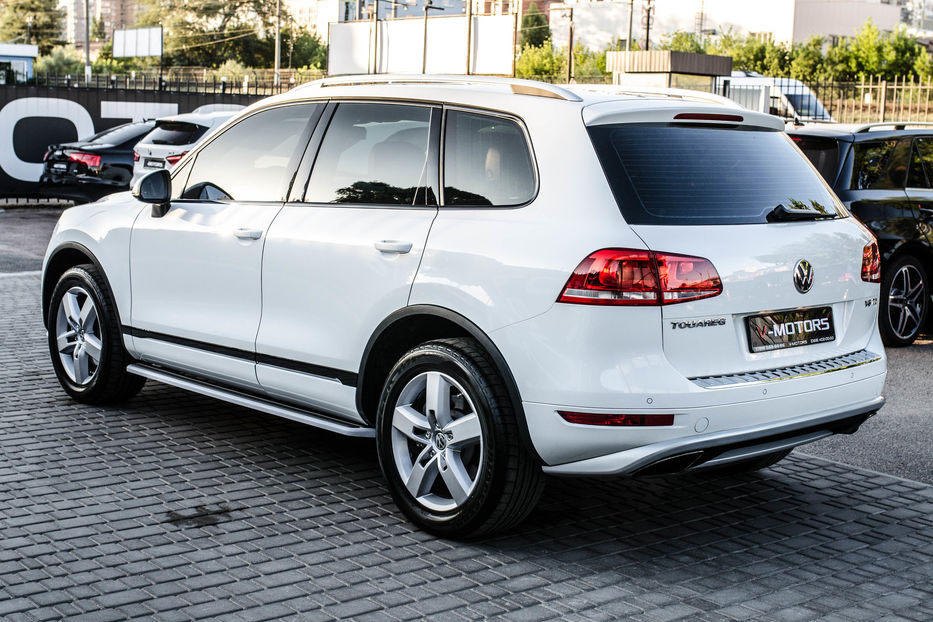 Продам Volkswagen Touareg 3.0 TDI  2012 года в Киеве