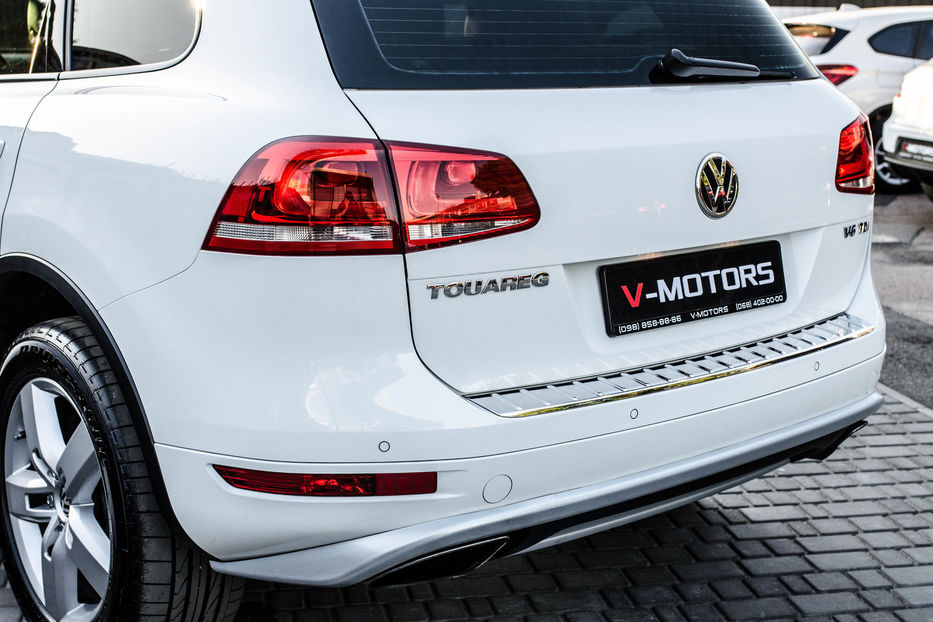 Продам Volkswagen Touareg 3.0 TDI  2012 года в Киеве