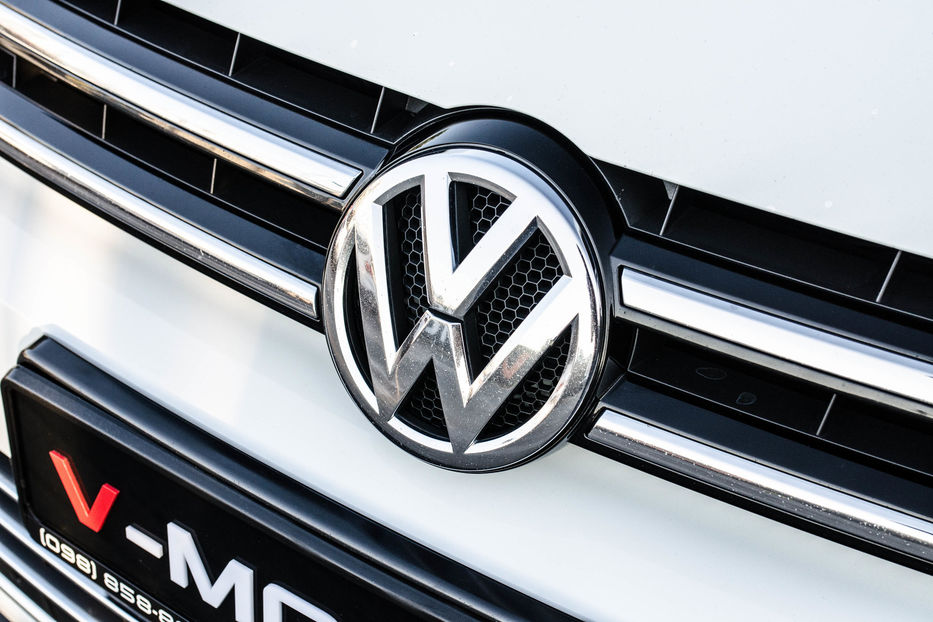 Продам Volkswagen Touareg 3.0 TDI  2012 года в Киеве