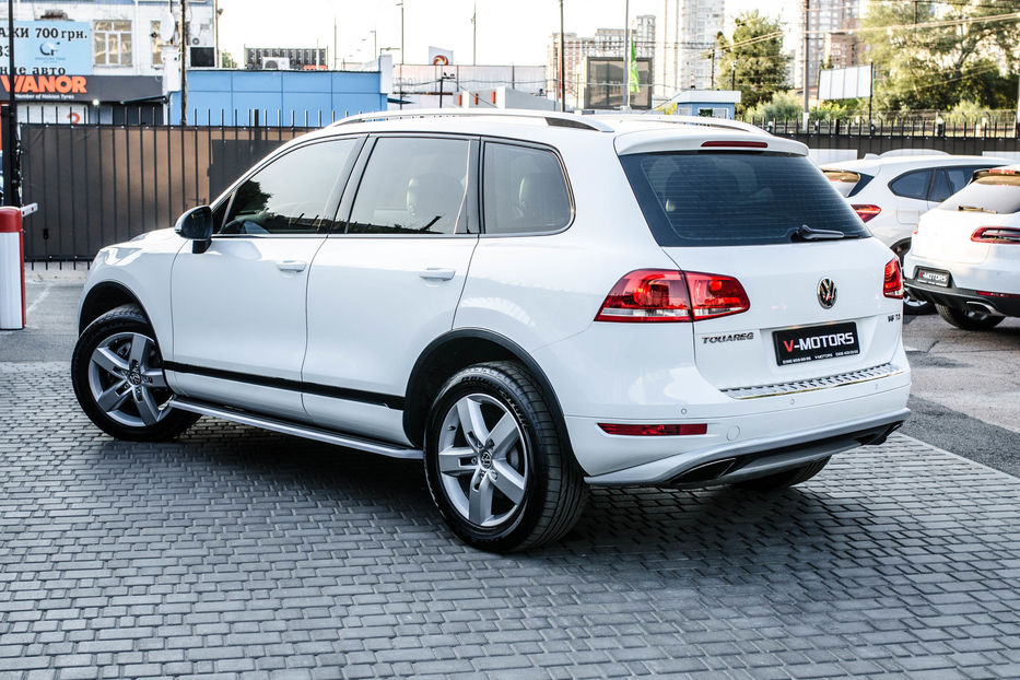 Продам Volkswagen Touareg 3.0 TDI  2012 года в Киеве