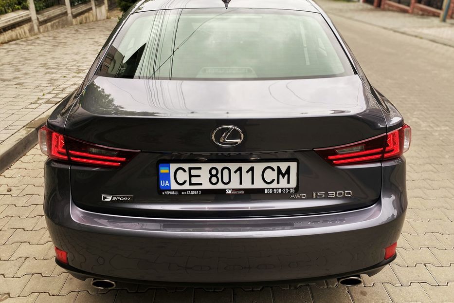 Продам Lexus IS 300 F sport 2016 года в Черновцах