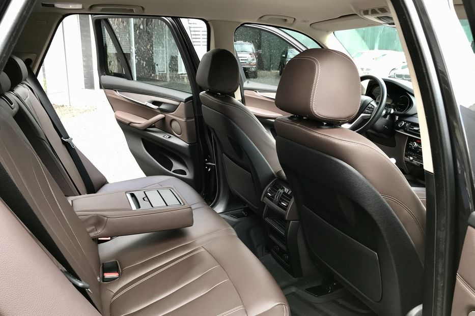 Продам BMW X5 25d xDrive Официальный 2018 года в Киеве