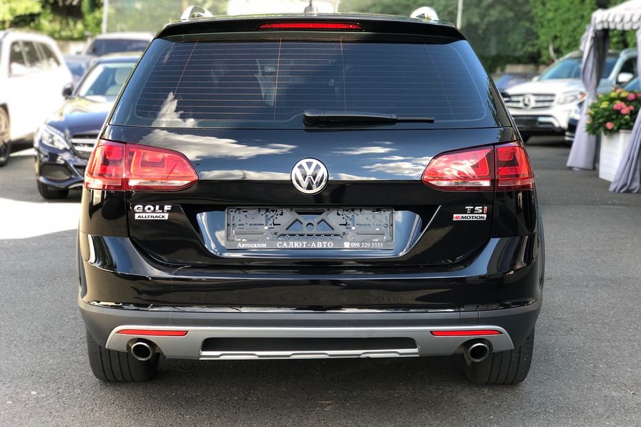 Продам Volkswagen Golf VII All Track 2017 года в Киеве