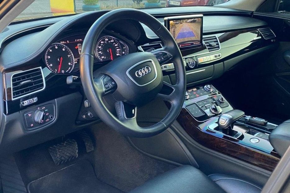 Продам Audi A8 2014 года в Днепре