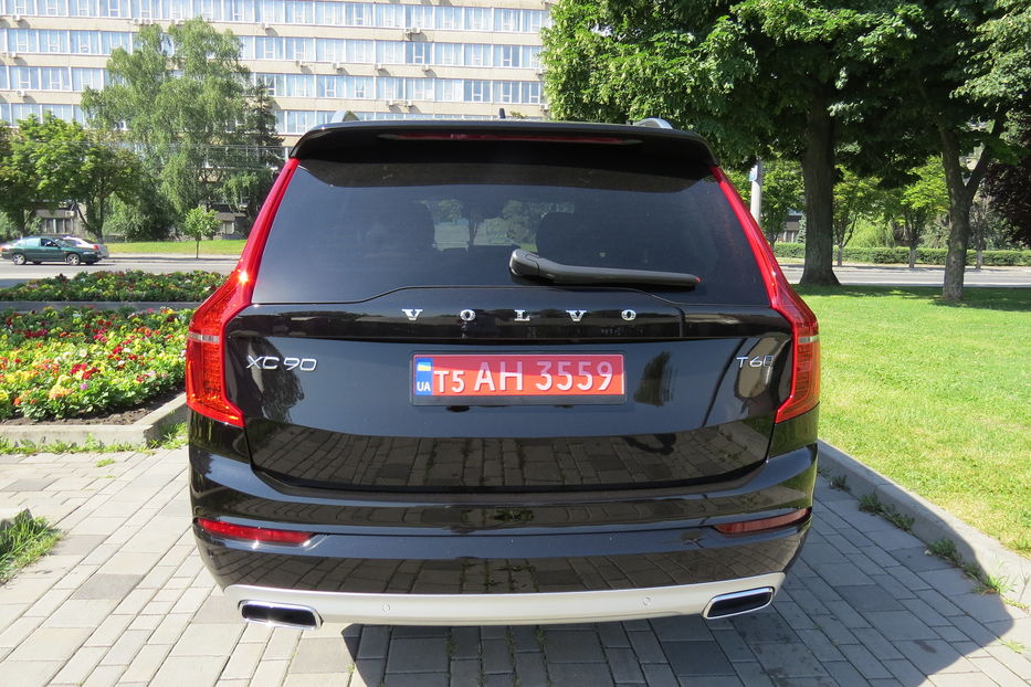 Продам Volvo XC90 T6 AWD 7 мест Momentum  2018 года в Днепре