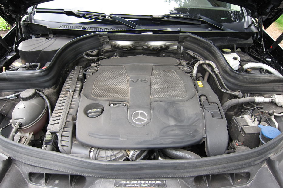 Продам Mercedes-Benz GLK-Class GLK 350 (306 л.с.) 2014 года в Днепре