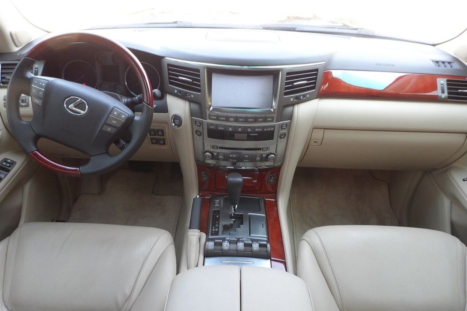 Продам Lexus LX 570 2008 года в Днепре