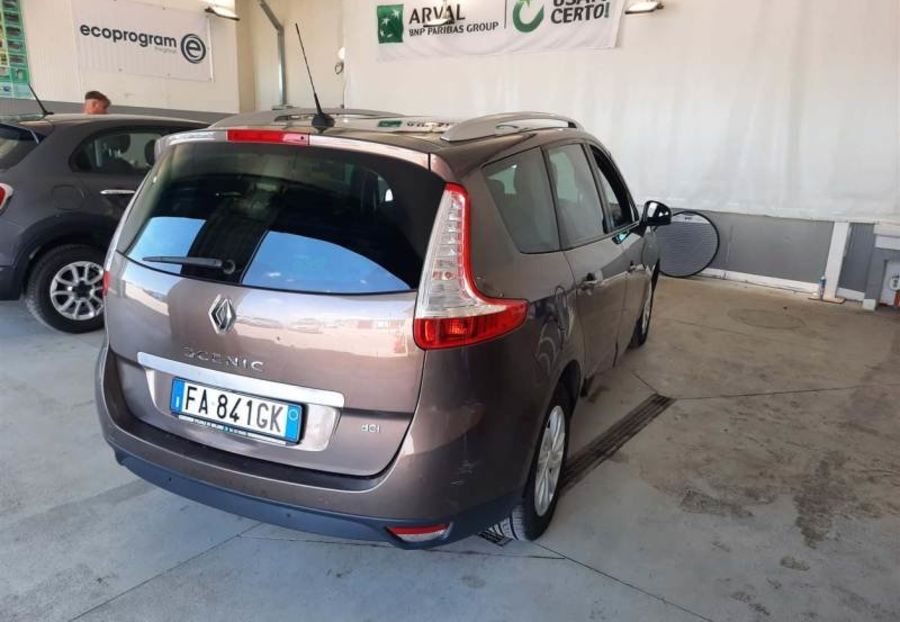 Продам Renault Grand Scenic 1.5dCi 110 Navi 2015 года в Львове