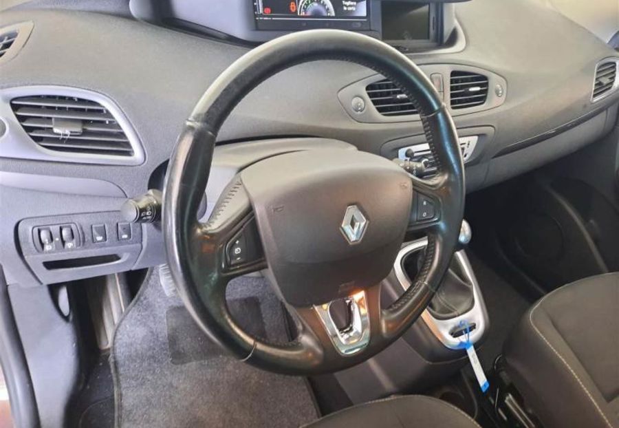 Продам Renault Grand Scenic 1.5dCi 110 Navi 2015 года в Львове