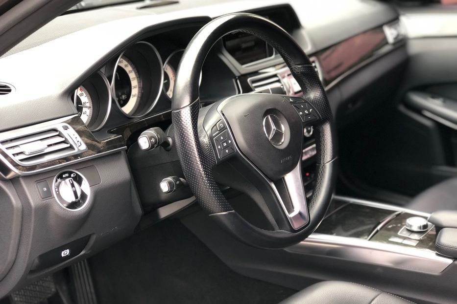 Продам Mercedes-Benz E-Class 200d Avangarde 2013 года в Киеве