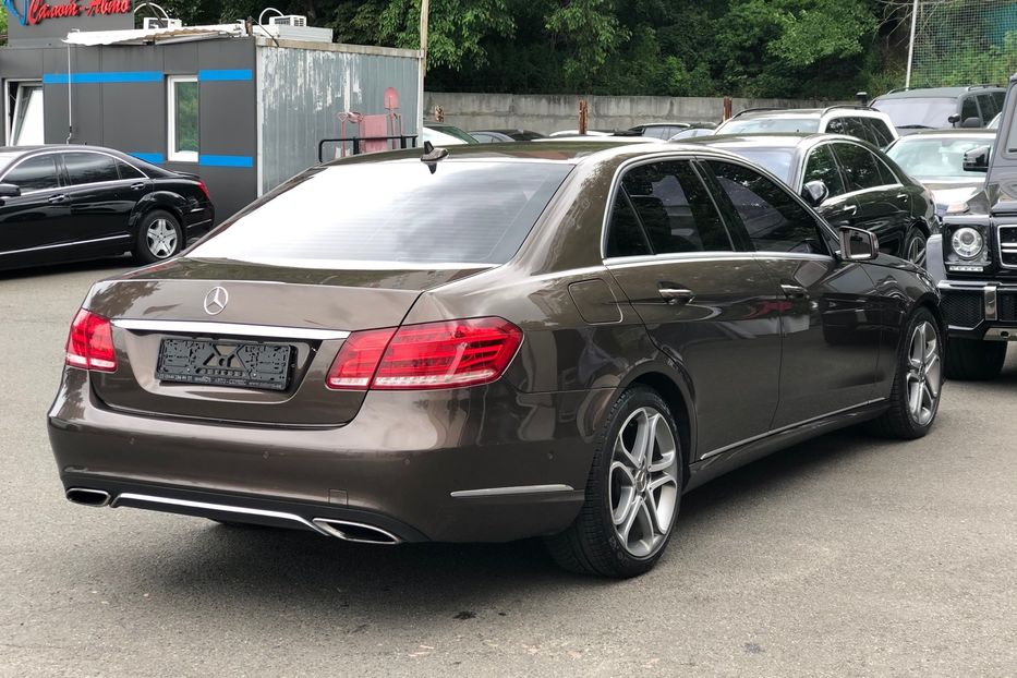 Продам Mercedes-Benz E-Class 200d Avangarde 2013 года в Киеве