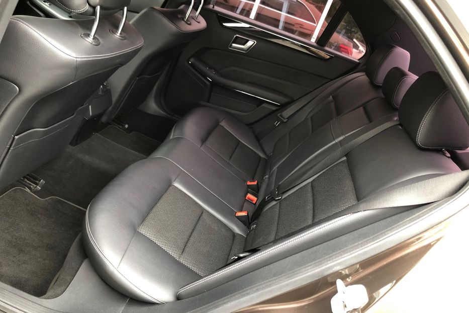 Продам Mercedes-Benz E-Class 200d Avangarde 2013 года в Киеве