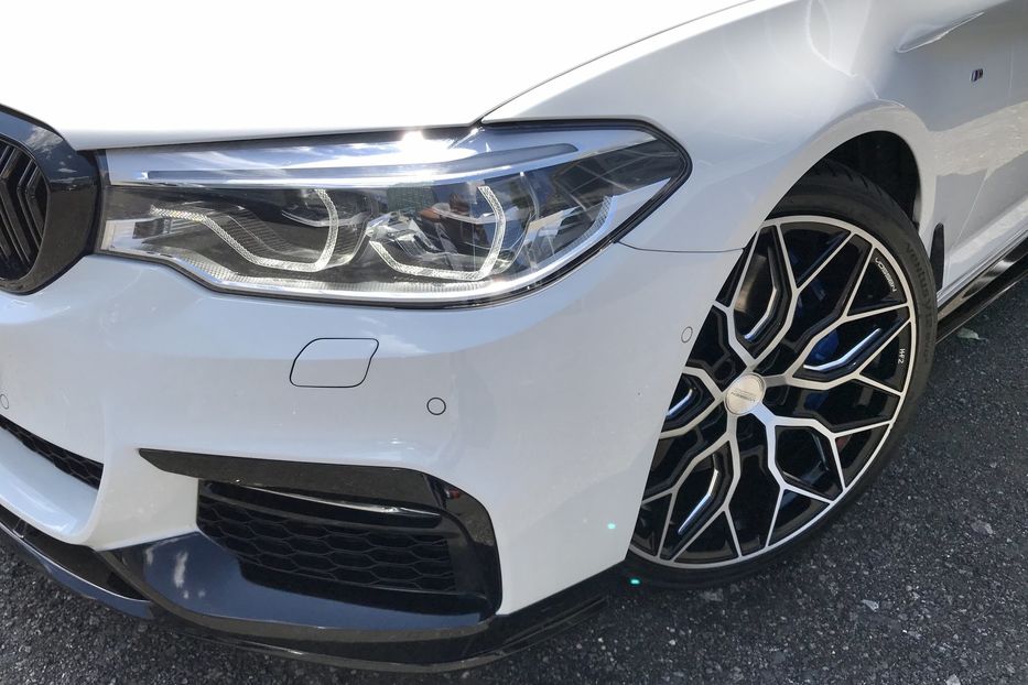 Продам BMW 540 M PERFORMANCE 2018 года в Киеве
