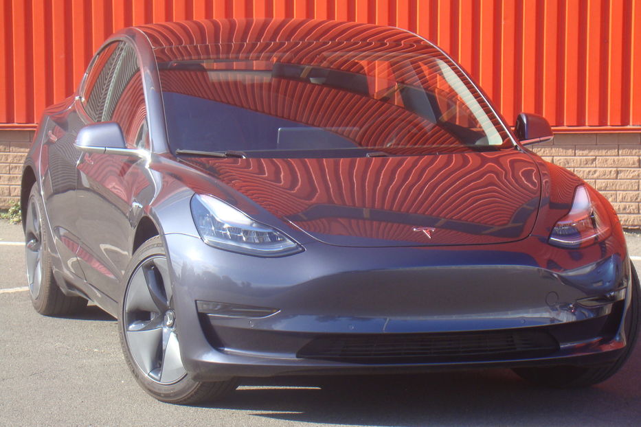 Продам Tesla Model 3 AUTOPILOT  2019 года в Одессе