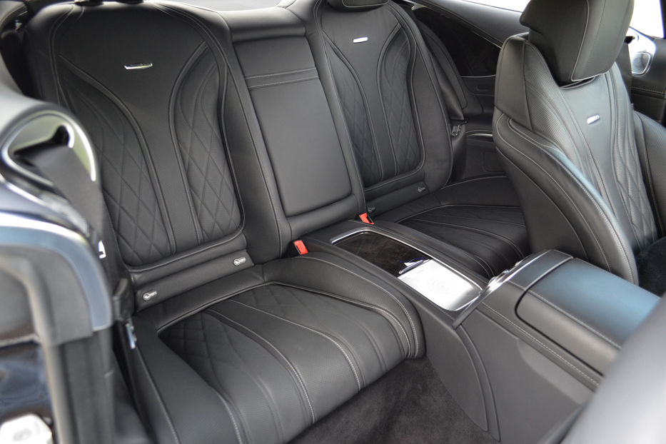 Продам Mercedes-Benz S-Class Coupe 63 AMG 2016 года в Киеве