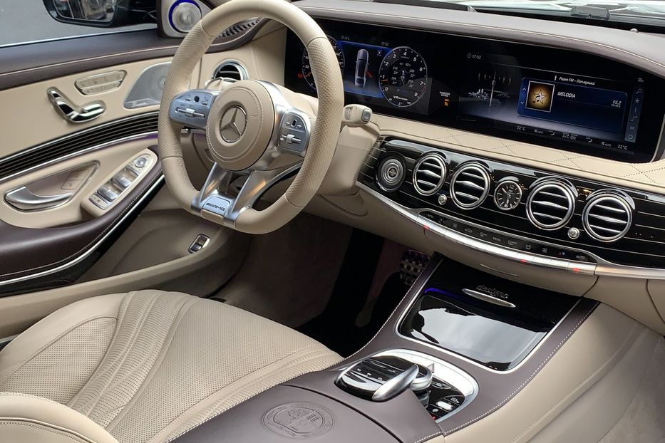 Продам Mercedes-Benz S-Class 63 AMG 4MATIC 2018 года в Киеве