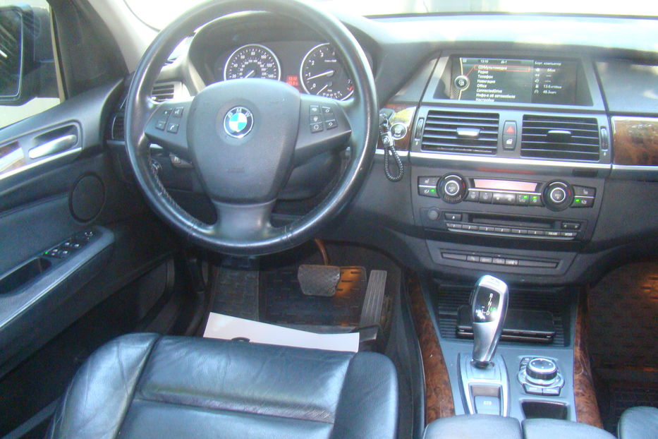 Продам BMW X5 2012 года в Одессе