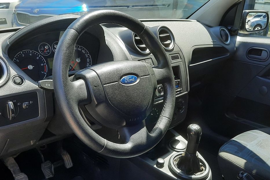 Продам Ford Fiesta 2006 года в Николаеве