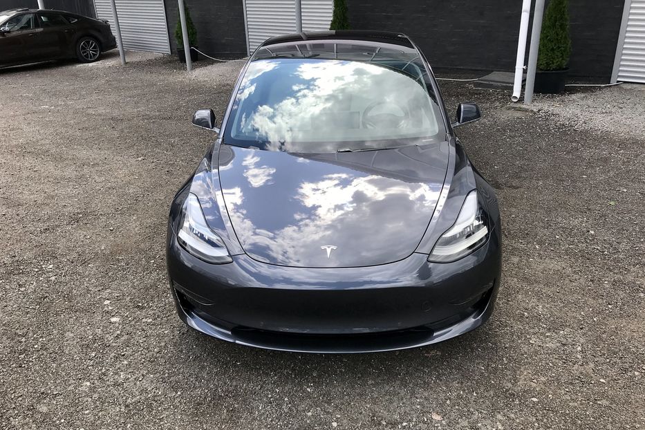 Продам Tesla Model 3 Dual Motor Performace 2018 года в Киеве
