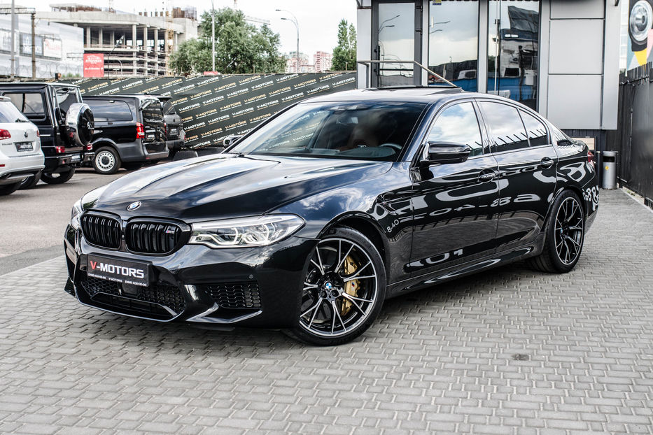 Продам BMW M5 Individual 2018 года в Киеве