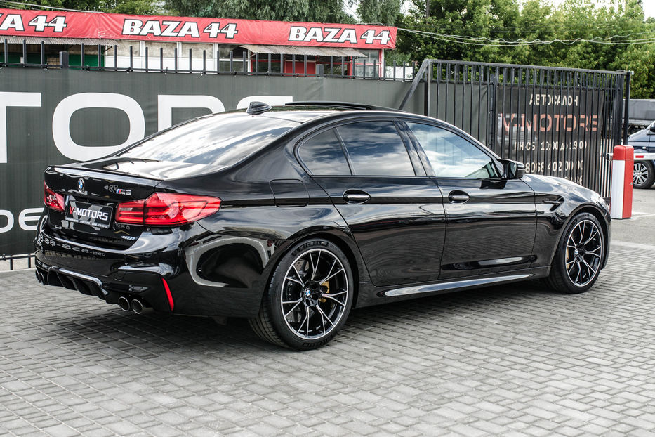 Продам BMW M5 Individual 2018 года в Киеве